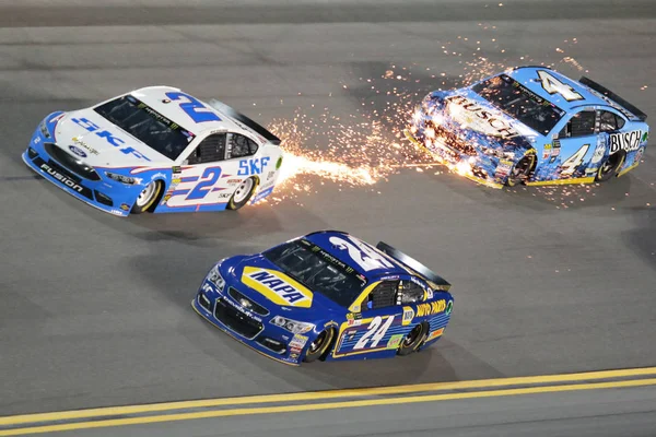 NASCAR: Február 17-én előzetes autóalkatrészek összecsapása a Daytona — Stock Fotó