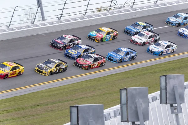 NASCAR: Feb 19 Choque anticipado de piezas de automóviles en Daytona — Foto de Stock