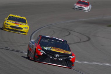 NASCAR: Mart 12 Kobalt 400