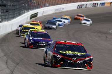 NASCAR: Mart 12 Kobalt 400