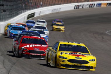 NASCAR: Mart 12 Kobalt 400