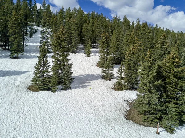 Cordillera cubierta de nieve —  Fotos de Stock