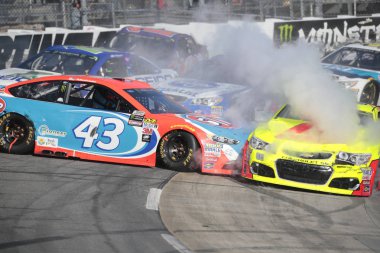 NASCAR: Nisan 02 Stp 500