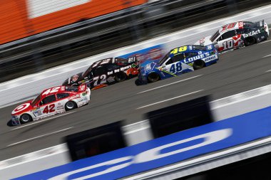 NASCAR: Nisan 02 Stp 500