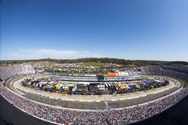 NASCAR: April 02 STP 500 clipart