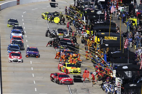 NASCAR: 02 de abril STP 500 — Fotografia de Stock