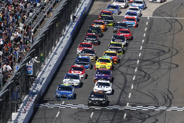 NASCAR: 02 квітня Stp 500 — стокове фото