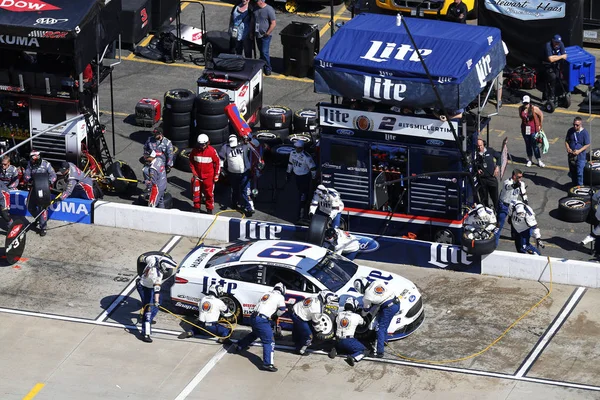 NASCAR : 02 avril STP 500 — Photo