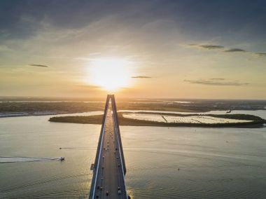 Arthur Revenel Köprüsü