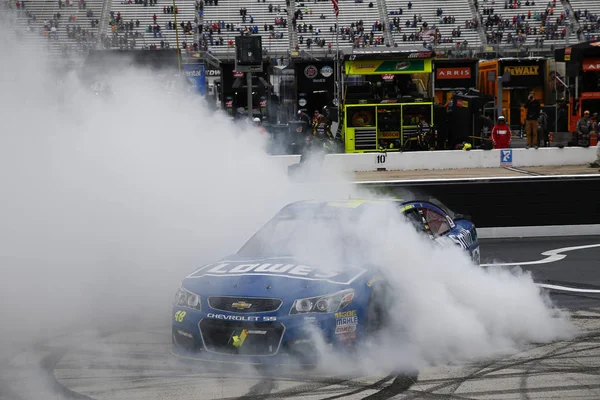 Nascar: 24 april food city 500 — Stockfoto