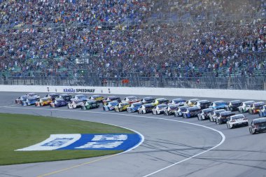 NASCAR: 13 Mayıs 400 bovlinge