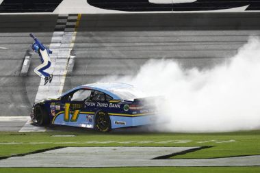 NASCAR: Temmuz 01 Coke sıfır 400