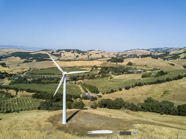 Wind Turbine On A Mountain — Stock Photo, Image
