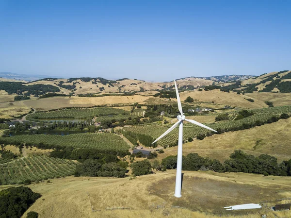 Wind Turbine On A Mountain — Stock Photo, Image