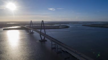 Arthur Revenel Köprüsü