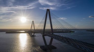 Arthur Revenel Köprüsü