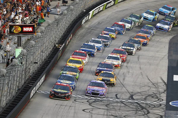 NASCAR: 19 de agosto Bass Pro Shops NRA Night Race — Fotografia de Stock