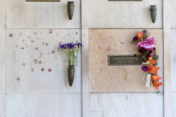 25 Ekim Marilyn'in Monroe crypt — Stok fotoğraf