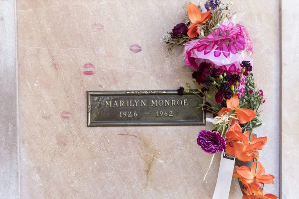 Van 25 oktober Marilyn Monroe crypt — Stockfoto