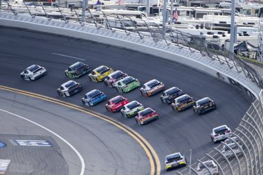 NASCAR: 17 Şubat Powershares Qqq 300