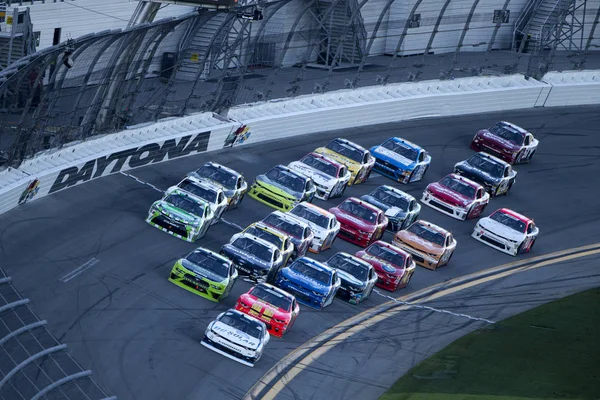 Nascar: 2 月 17 日パワーシェアーズ Qqq 300 — ストック写真