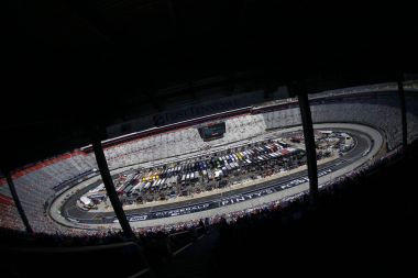 NASCAR: 14 Nisan Fitzgerald planör 300 kitleri