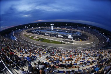 NASCAR: 21 Nisan Toyota sahipleri 400