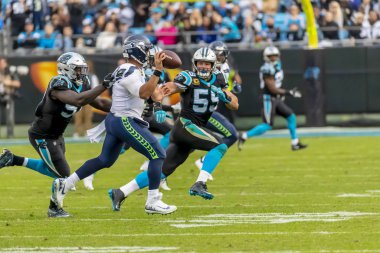 25 Kasım Seattle Seahawks Carolina Panterlerine Karşı