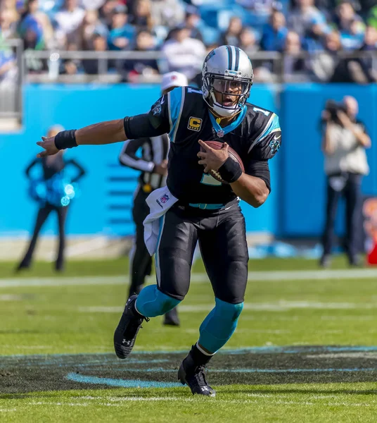 25 Kasım Seattle Seahawks Carolina Panterlerine Karşı