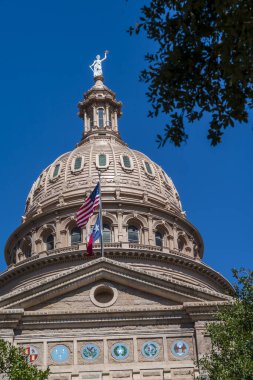 Teksas Eyaleti Kongre Binası Austin, Teksas 'ta ve Travis County' nin merkezinde. Amerika Birleşik Devletleri 'nin en kalabalık 11. şehridir..