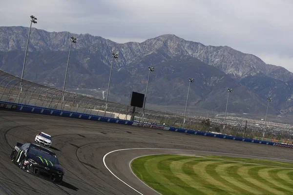 Kurt Busch Pratica Para Auto Club 400 Auto Club Speedway — Fotografia de Stock