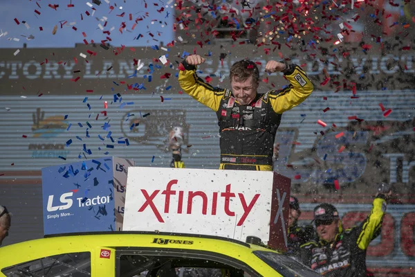 Brandon Jones Gana Tractor 200 Phoenix Raceway Avondale Arizona —  Fotos de Stock