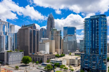 26 Nisan 2020 - Charlotte, Kuzey Carolina, ABD: Charlotte ABD 'nin Kuzey Carolina eyaletinin en kalabalık şehridir. Piedmont 'ta yer alan şehir, ABD' nin en kalabalık 16. şehridir..