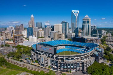 1 Mayıs 2020 - Charlotte, Kuzey Carolina, ABD: NFL Carolina Panthers 'ın Charlotte, NC' de oynadığı Bank of America Stadyumu 'nun hava manzarası.