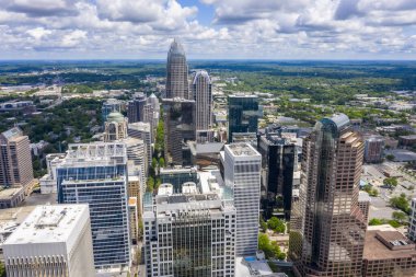 26 Nisan 2020 - Charlotte, Kuzey Carolina, ABD: Charlotte ABD 'nin Kuzey Carolina eyaletinin en kalabalık şehridir. Piedmont 'ta yer alan şehir, ABD' nin en kalabalık 16. şehridir..