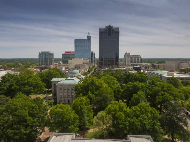 Raleigh, ABD 'nin Kuzey Carolina eyaletinin başkenti ve Wake County' nin başkentidir. Raleigh, Charlotte 'dan sonra eyaletin en büyük ikinci şehri.. 