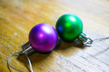 Yılbaşı oyuncak. Bir fotoğraf için bir tatil için bir Noel ağacı süsleme bir yılbaşı oyuncak.