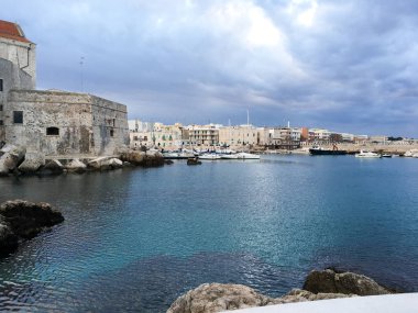 Roma 'nın mimarisi, binaları ve yapıları. Antik İtalyan mimarisi, sokaklar, evler ve doğa.