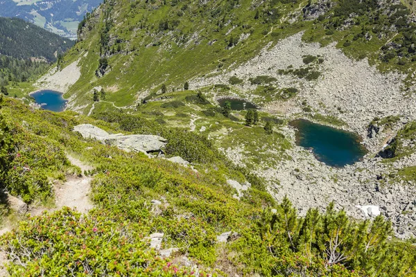 Vista desde la montaña Rippetegg a los lagos Obersee y Untersee Spiegelsee — Foto de Stock