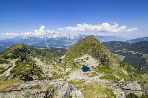 Vista a los lagos Obersee y Untersee Spiegelsee y cumbre Schober — Foto de Stock