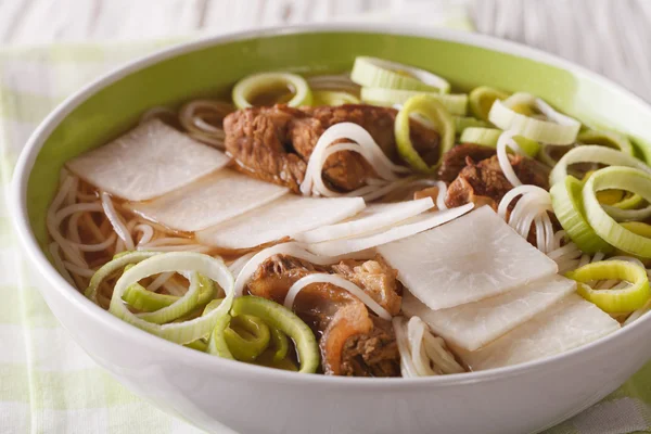 Galbitang Korean soup with beef ribs, rice noodles and daikon cl — Stock Photo, Image