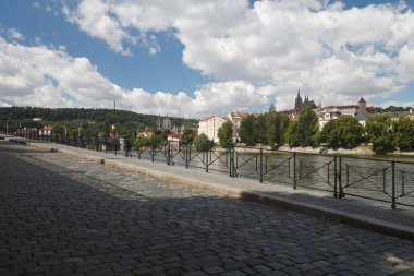 setin Vltava Nehri üzerinde Prag güzel görünümünden 