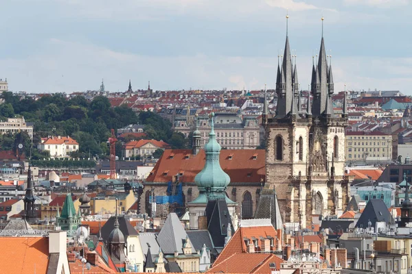 Вид на Празький град і церкву Святого Віта. Прага — стокове фото