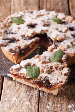 Erik reçeli closeup ile lezzetli pasta. dikey