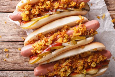 Danimarka sosisli yakın çekim. Yatay üstten görünüm