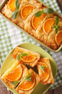 Geleneksel Yunan turuncu pasta Phyllo - Portokalopita yakın-u ile