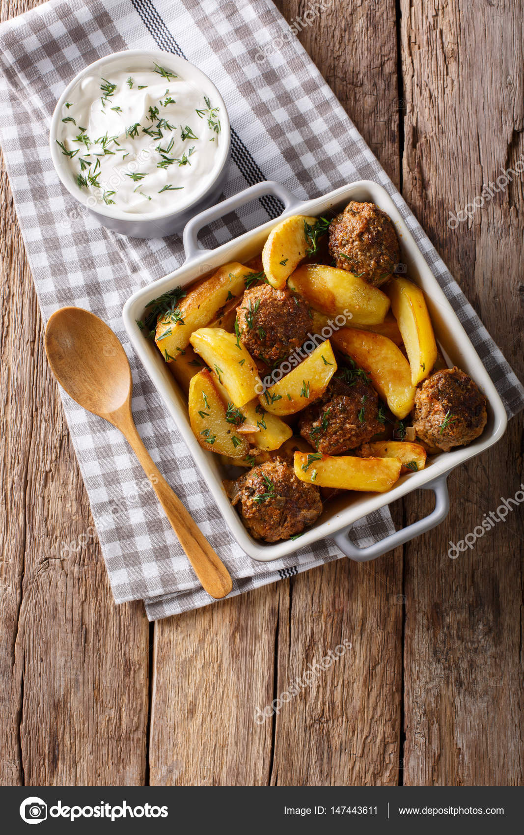 Köfteli Patatesin Üzeri İçin Köfteli Patatesin Üzeri İçin