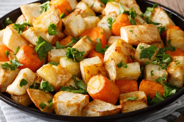 Baked celery root and carrot macro. horizontal — Stock Photo, Image