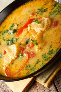 geleneksel Brezilya çanak Moqueca Baiana balık ve bell Peppe