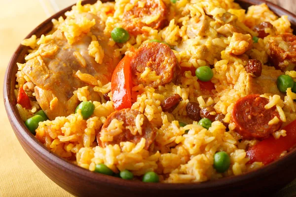 Delicious Arroz Valenciana with rice, meat, sausage chorizo, veg — Stock Photo, Image